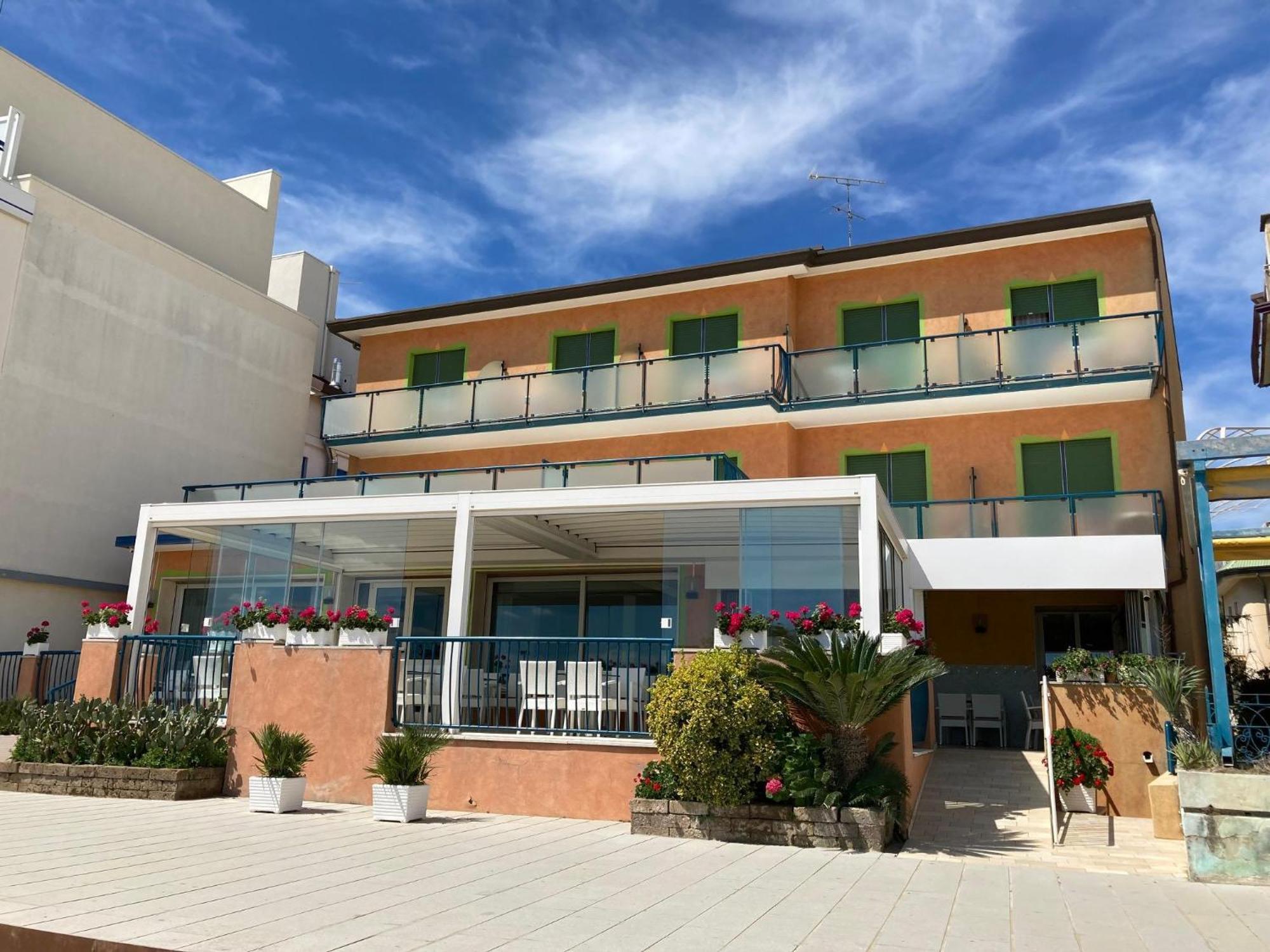 Hotel Giacomazzo Caorle Kültér fotó