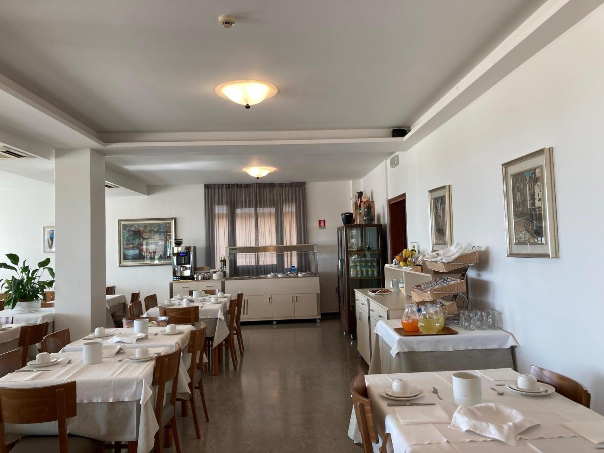 Hotel Giacomazzo Caorle Kültér fotó
