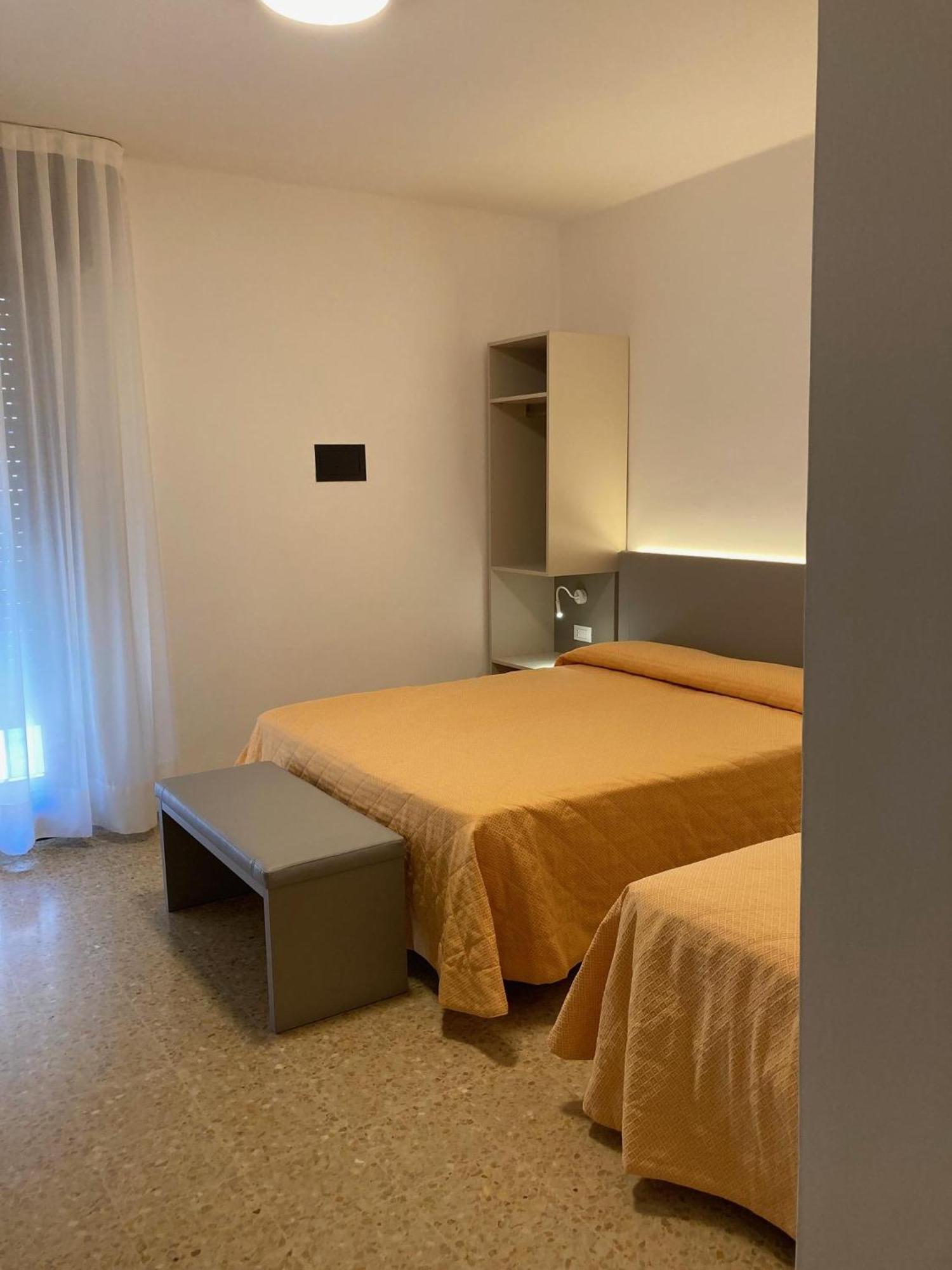 Hotel Giacomazzo Caorle Kültér fotó