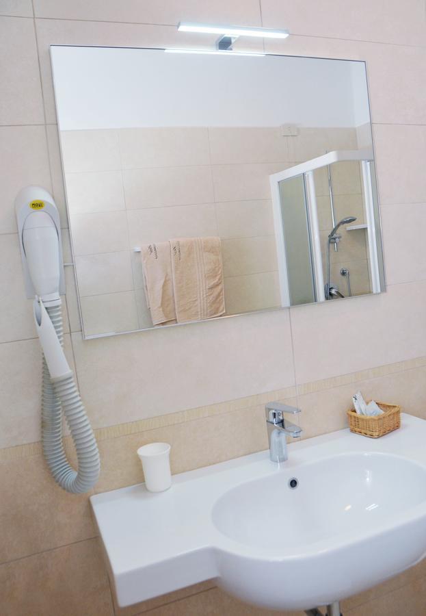 Hotel Giacomazzo Caorle Kültér fotó