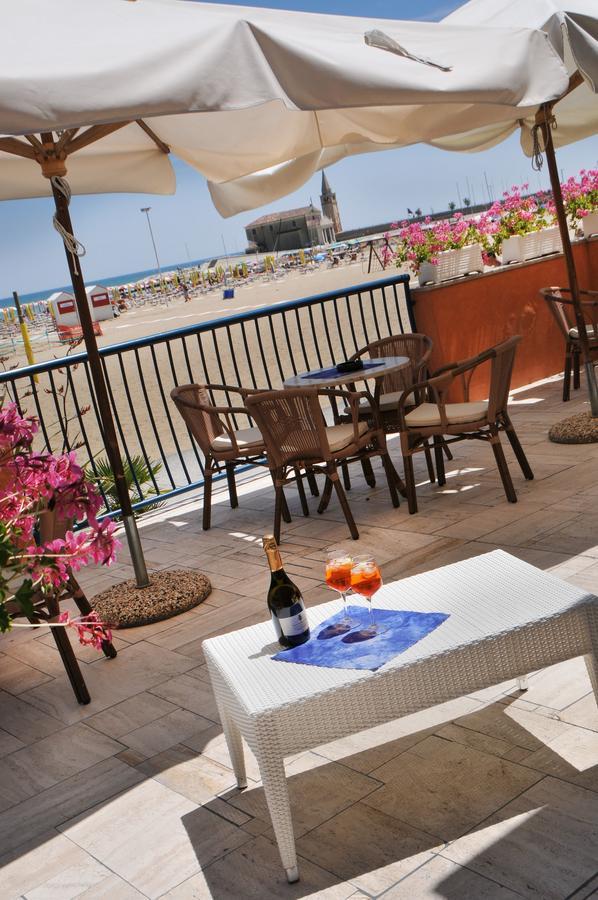 Hotel Giacomazzo Caorle Kültér fotó